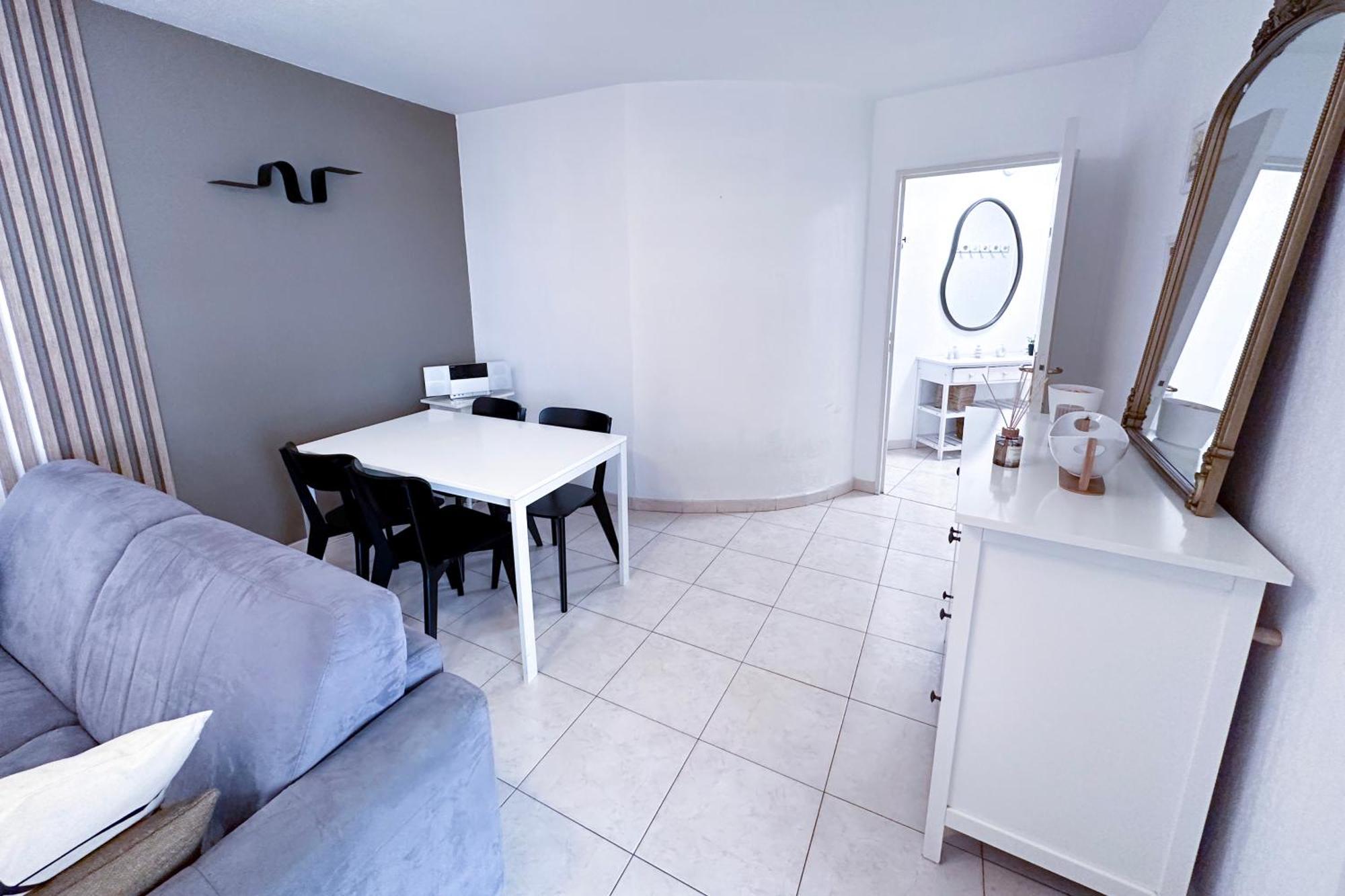 St Roch 2 - Appart 300 M De La Gare, Clim, Terrasse, Garage Antibes Exterior photo